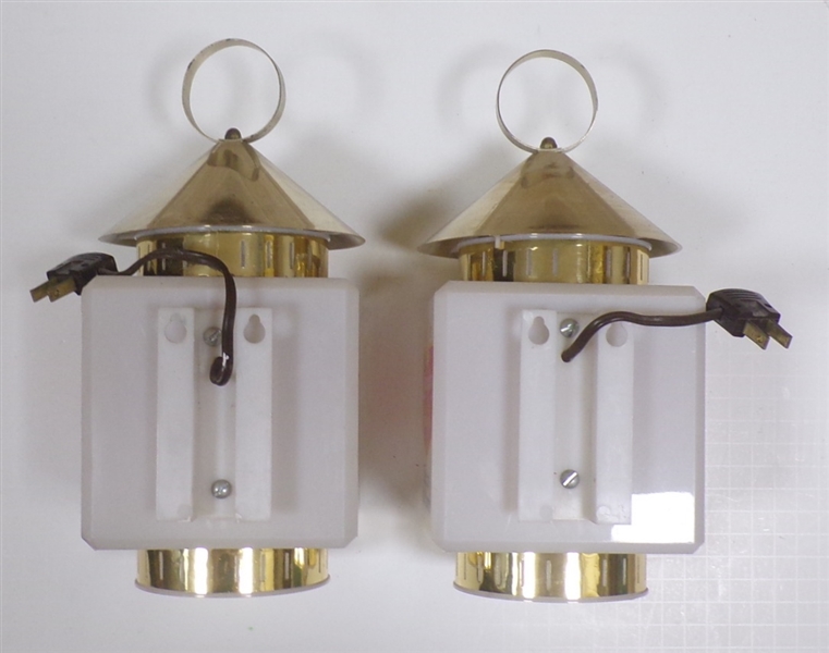 Pair of Yuengling Carriage Lights, Pottsville, PA