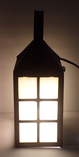 Old Shay Lighted Carriage Lamp (Crack in left side panel)